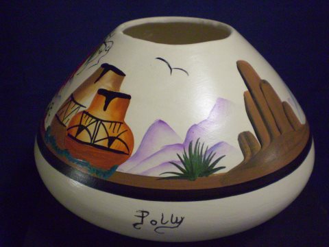 Pot, whitish ceramic, Southwestern Painted themes,